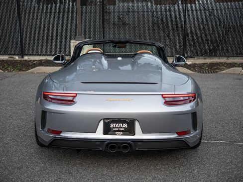 Used 2019 Porsche 911 Speedster RWD image 28