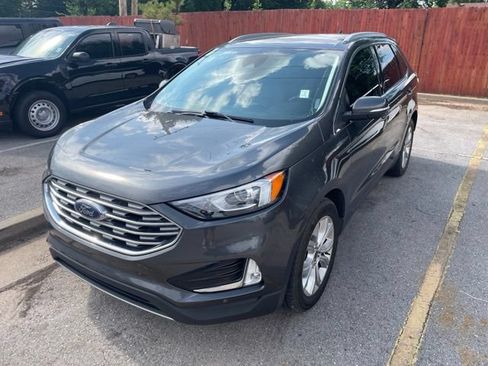Used 2020 Ford Edge Titanium FWD image 2