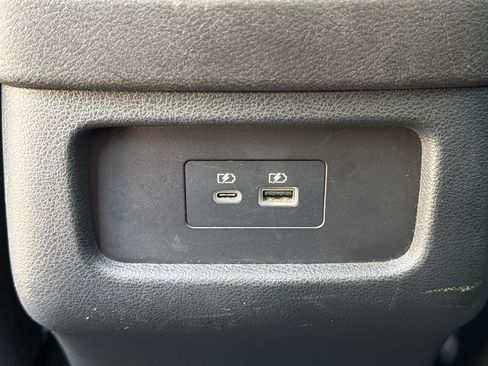 Used 2024 Nissan Pathfinder SV FWD image 20