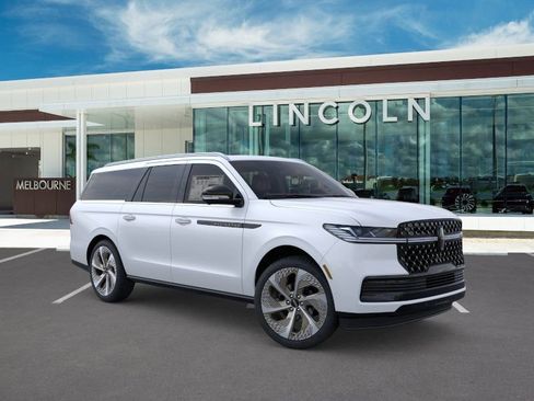 New 2026 Lincoln Navigator L Black Label image 7