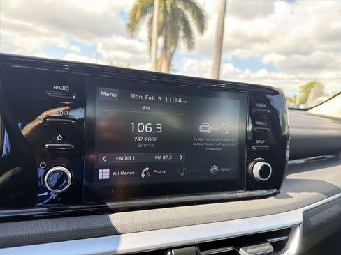 Used 2022 Kia K5 LXS image 22