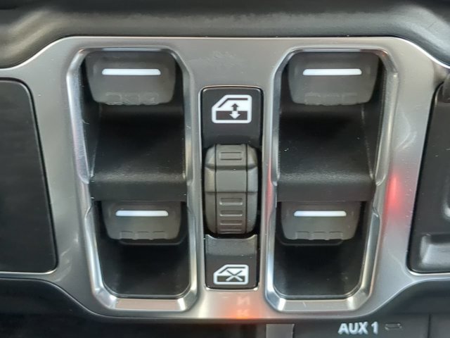 Certified 2021 Jeep Wrangler Unlimited Sahara AWD/4WD image 28