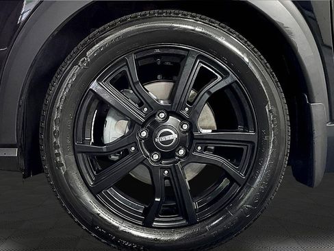 Used 2022 Nissan Kicks SR w/ Premium Package FWD image 32
