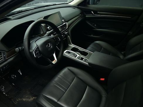 Used 2022 Honda Accord Touring image 21