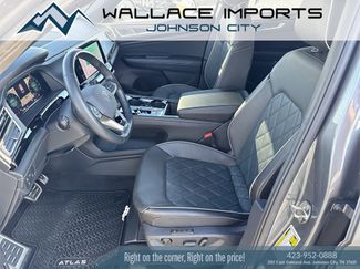 Used 2024 Volkswagen Atlas Cross Sport SEL Premium R-Line video 5