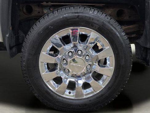 Used 2018 GMC Sierra 2500 Denali AWD/4WD image 33