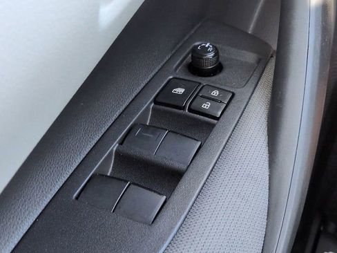 Certified 2022 Toyota Corolla LE FWD image 21
