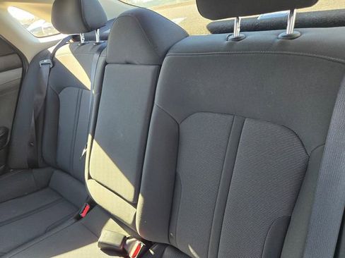 Used 2021 Kia K5 LXS image 12