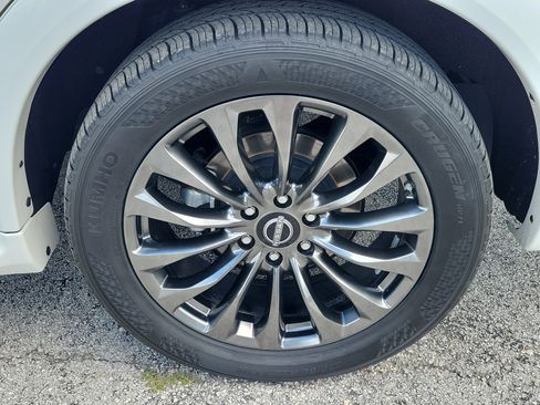 Certified 2023 Nissan Armada Platinum w/ Captain's Chairs Package RWD image 9