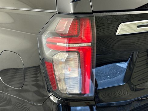Used 2022 Chevrolet Tahoe LT w/ Luxury Package RWD image 36