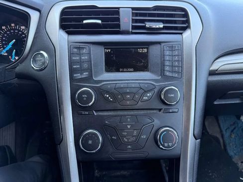 Used 2017 Ford Fusion S FWD image 20