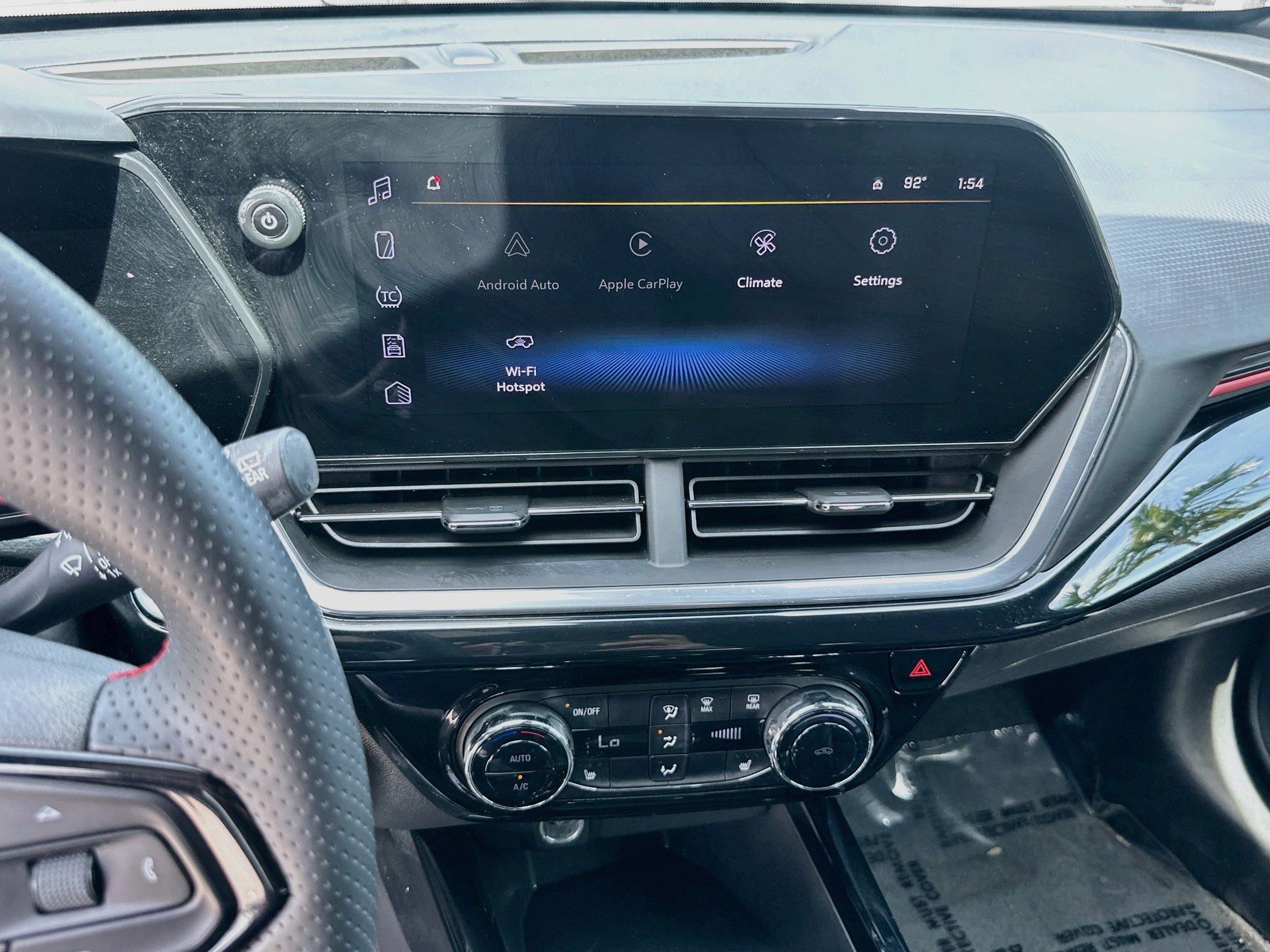 Used 2024 Chevrolet Trax RS FWD image 14