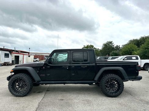 Used 2023 Jeep Gladiator Rubicon w/ LED Lighting Group AWD/4WD image 5