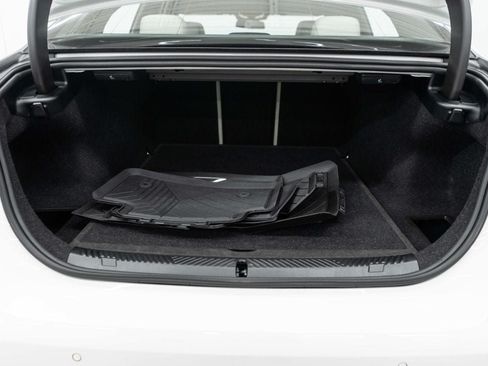 Used 2025 BMW 540i xDrive AWD/4WD image 28