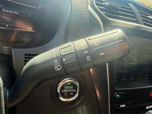 Used 2019 Ford Explorer Sport AWD/4WD image 17
