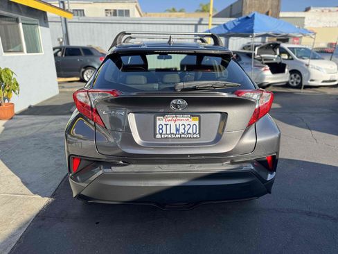 Used 2021 Toyota C-HR XLE image 7