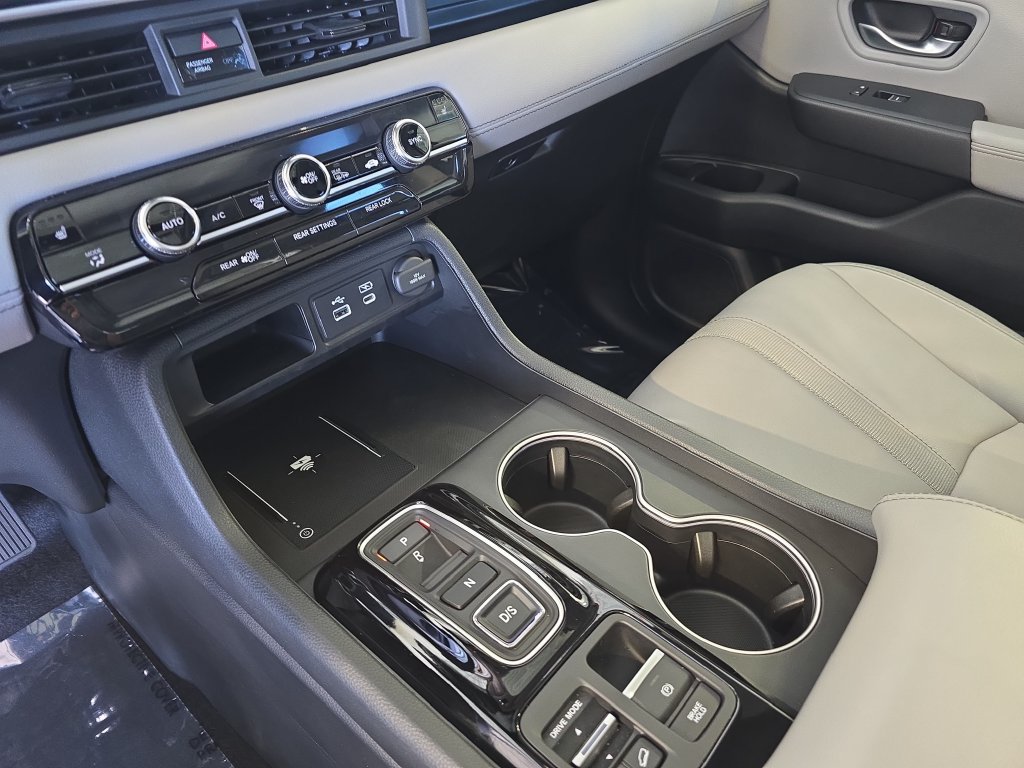 Used 2025 Honda Pilot Touring image 27