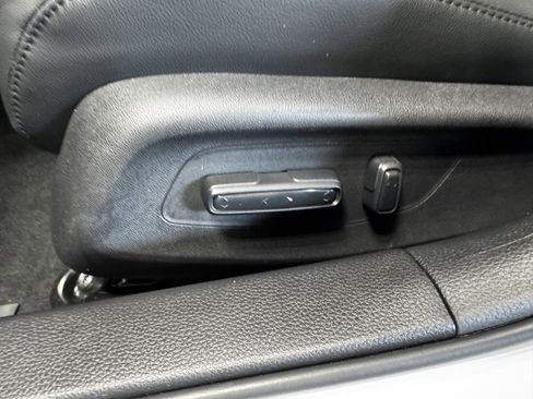 Certified 2025 Acura Integra image 31