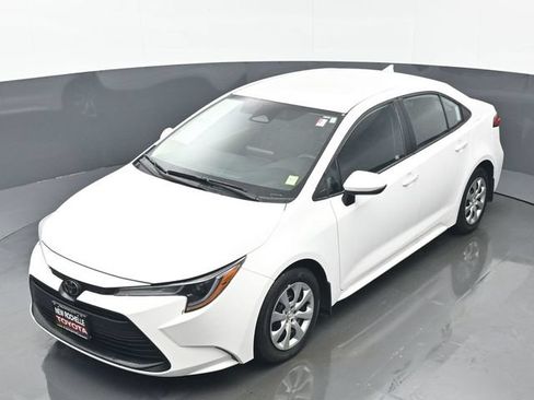 Certified 2026 Toyota Corolla LE FWD image 35
