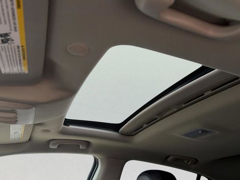 Used 2017 Buick Encore Preferred w/ Experience Buick Package image 12