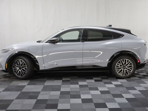 Used 2024 Ford Mustang Mach-E Premium AWD/4WD image 4