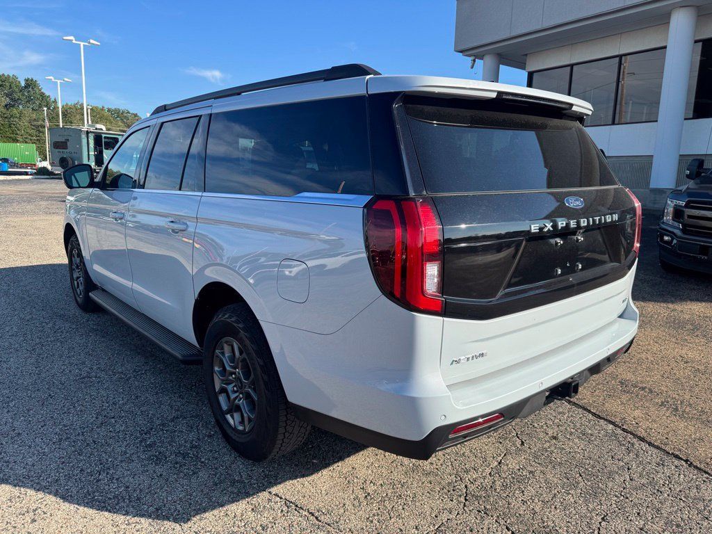 Used 2026 Ford Expedition Max Active AWD/4WD image 5