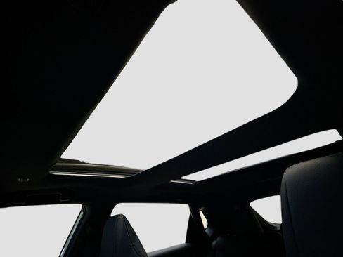 Used 2024 Toyota bZ4X XLE image 23