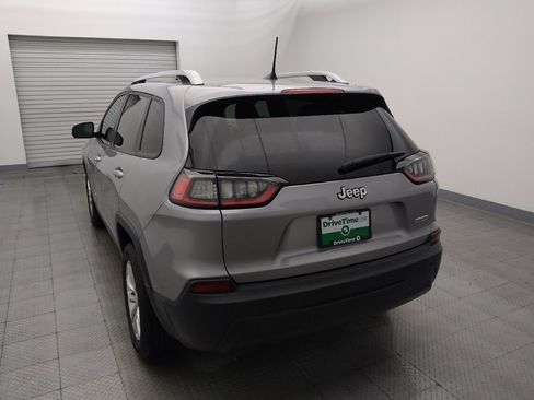 Used 2020 Jeep Cherokee Latitude FWD image 6