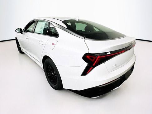 New 2025 Kia K5 LXS image 7
