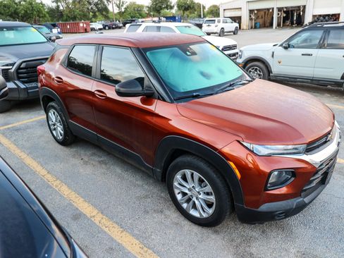 Used 2021 Chevrolet TrailBlazer LS FWD image 7