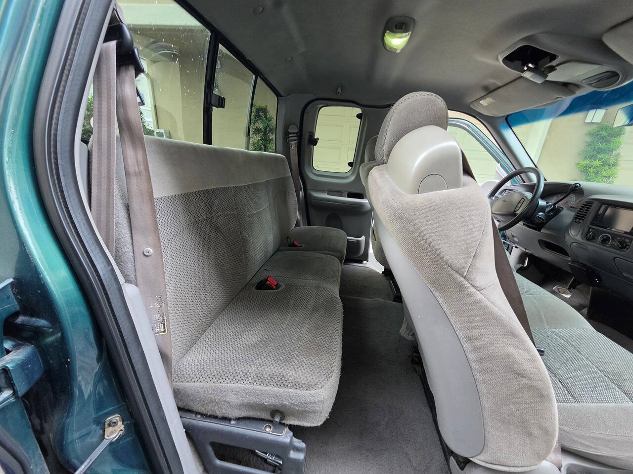 Used 1999 Ford F150 Lariat RWD image 16