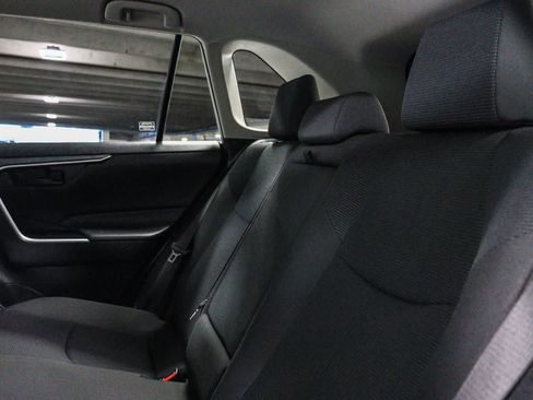 Certified 2024 Toyota RAV4 LE AWD/4WD image 20