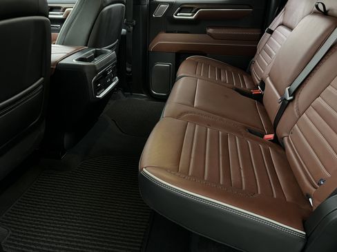 Used 2024 GMC Sierra 1500 Denali Ultimate image 17