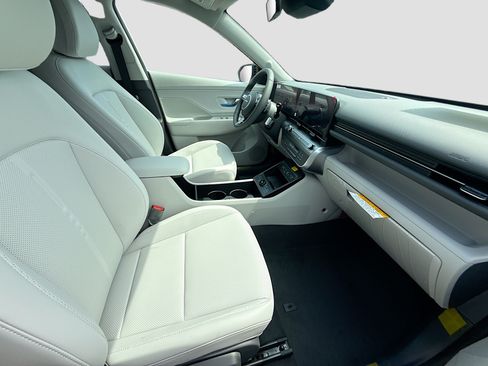 New 2026 Hyundai Kona SEL Premium FWD image 19