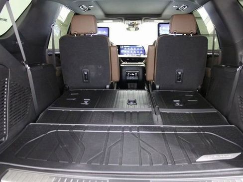 New 2026 Chevrolet Tahoe High Country image 28