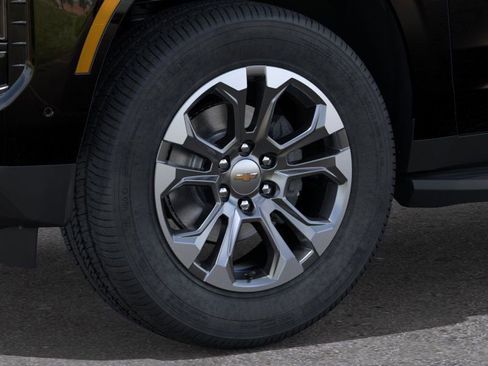 Certified 2025 Chevrolet Tahoe LS RWD image 9
