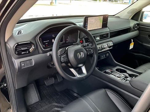 New 2026 Honda Pilot Touring image 8
