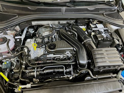 Used 2025 Volkswagen Jetta S image 33