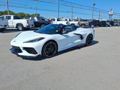 Used 2021 Chevrolet Corvette Stingray Premium Conv w/ Z51 Performance Package RWD image 12
