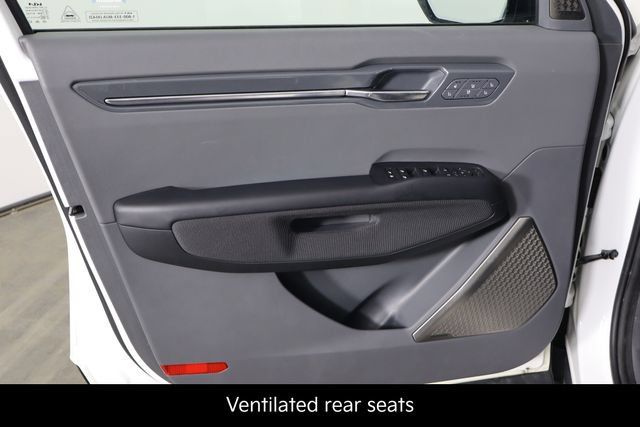 Certified 2024 Kia EV9 GT-Line AWD/4WD image 20
