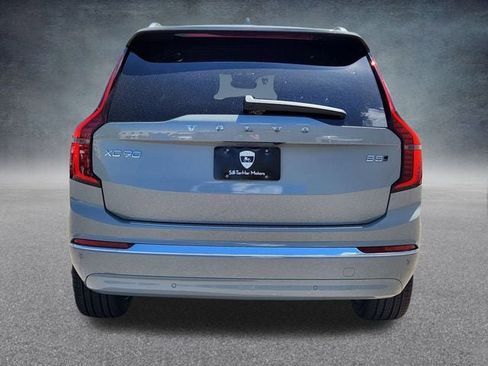 New 2025 Volvo XC90 B5 Core w/ Protection Package Premier image 4