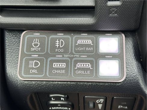 Used 2010 Toyota 4Runner Limited AWD/4WD image 26