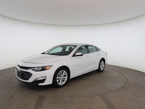 Used 2023 Chevrolet Malibu LT image 3