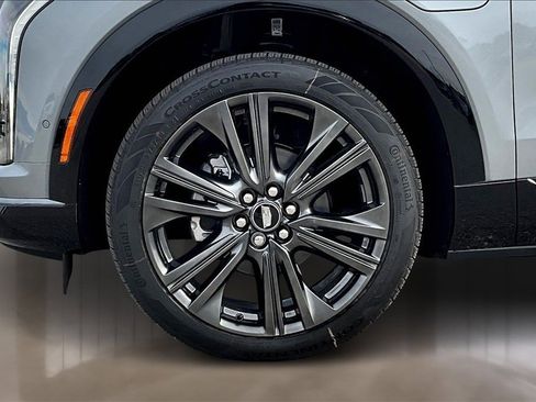 New 2026 Cadillac Optiq Sport 2 w/ LPO, Floor Liner Package image 12