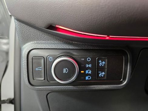 Certified 2025 Ford Explorer Platinum w/ LUX Leather Package image 30