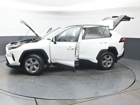 Certified 2022 Toyota RAV4 XLE w/ Convenience Package image 48