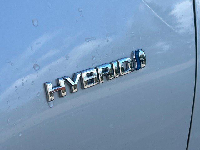 Used 2016 Toyota Prius Three Touring FWD image 13