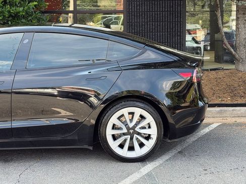 Used 2022 Tesla Model 3 Long Range AWD/4WD image 10