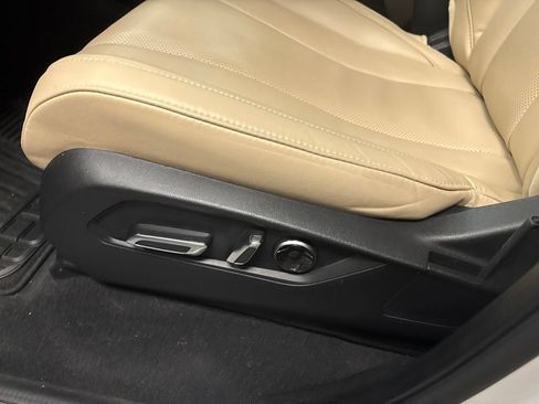 Used 2022 Acura MDX SH-AWD w/ Technology Package image 11
