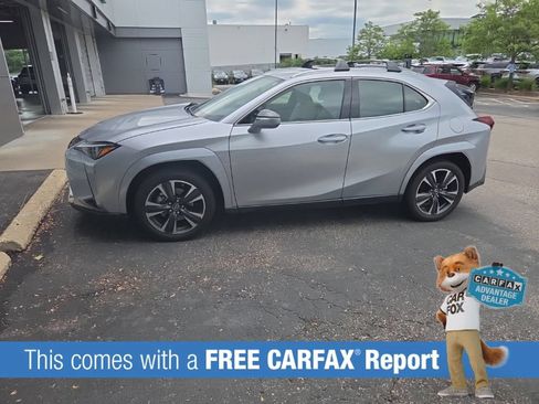 Used 2024 Lexus UX 250h AWD w/ Premium Package image 2